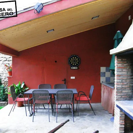 La Casa Del Herrero * El Poyo